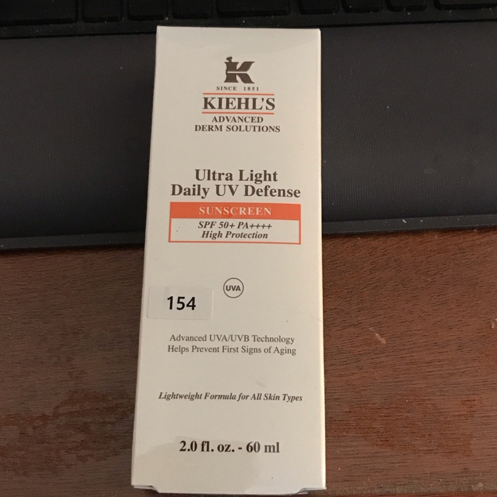 Kiehl's White with Orange Accent Ultra Light Daily UV Defense Sunscreen